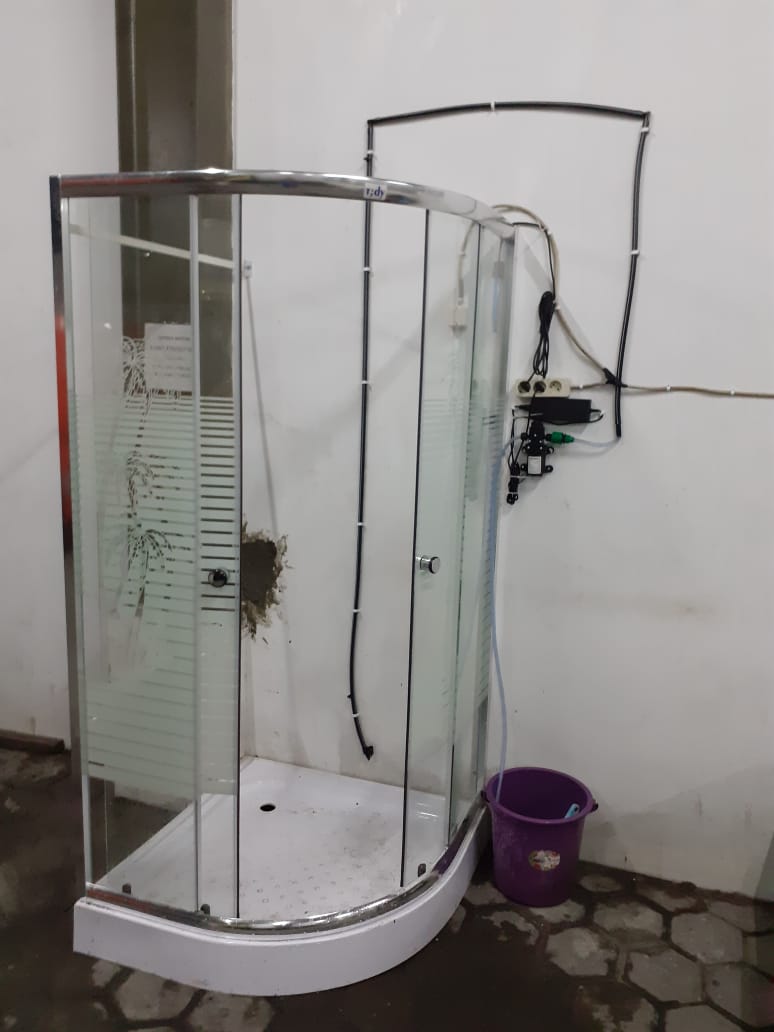 Bilik Disinfektan Rangka Shower Box