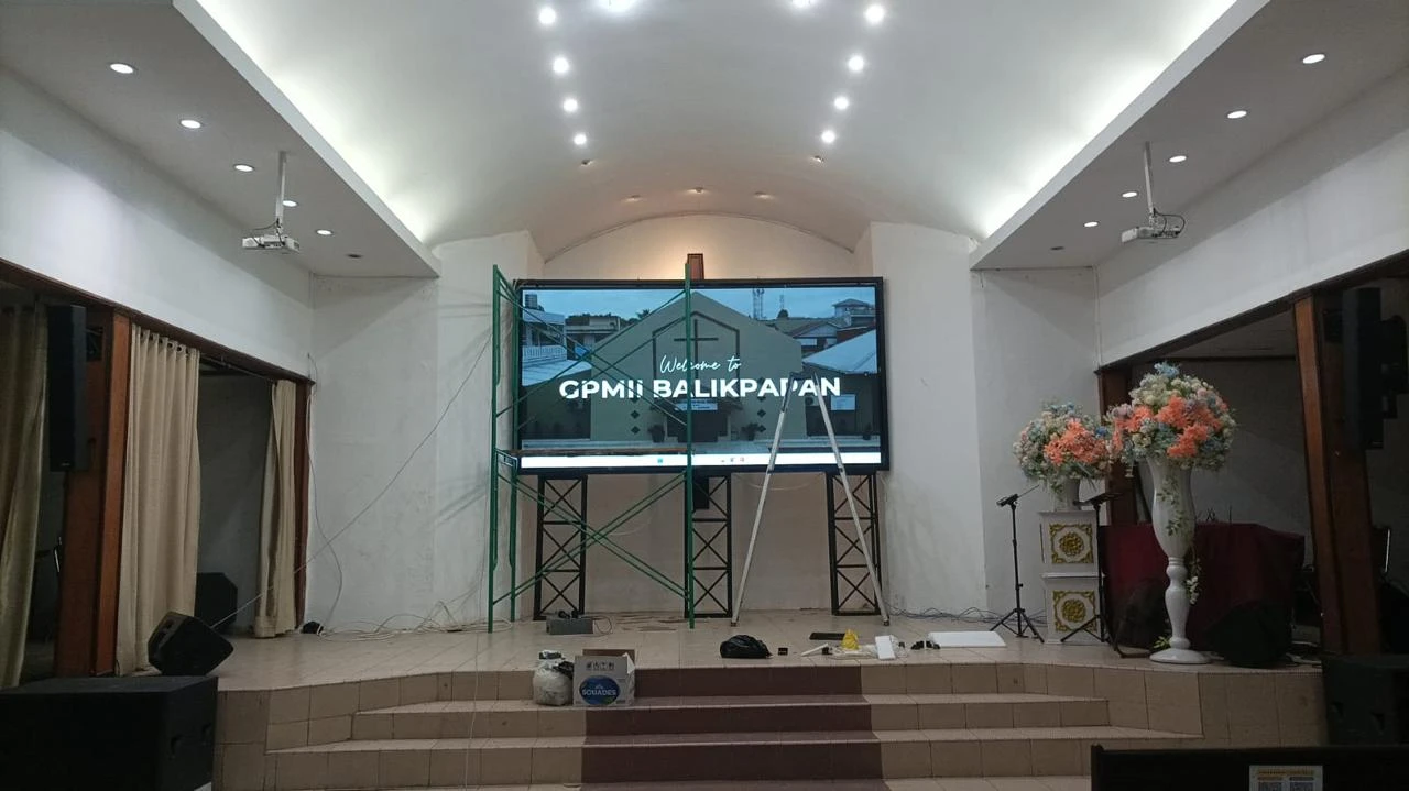 Videotron P2.5 Indoor Outdoor LED Display VP210 Rental Cabinet Fixed Frame Sinkron Asinkron untuk Event, Advertising, dan Digital Signage Profesional
